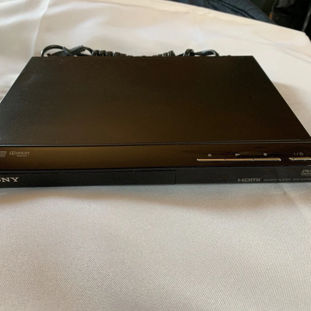 SONY DVD Player with HDMI Cord!  No Remote Control.